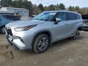Toyota Highlander XLE 3.5L 6 2021