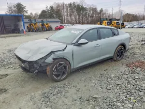 Kia K4 EX 2.0L 4 2025