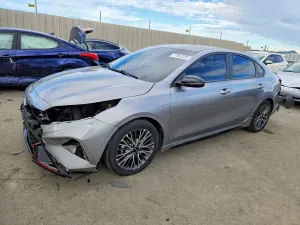 Kia Cerato / Forte / K3 2 L 4 2023