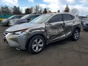 Lexus NX 200T BASE 2.0L 4 2017