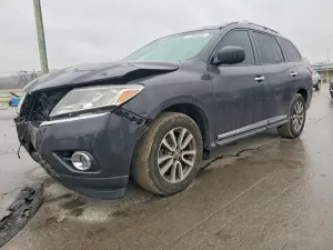 Nissan Pathfinder S 3.5L 6 2014