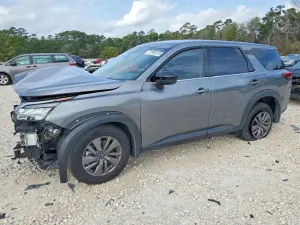 Nissan Pathfinder S 3.5L 6 2025