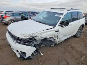 Jeep Grand Cherokee 2.0L 4 2024