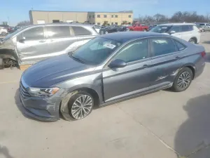 Volkswagen Jetta 1.4L 4 2021
