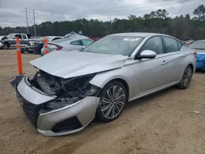 Nissan Altima 2.5L 4 2023