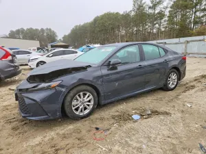 Toyota Camry XSE 2.5L 4 2025