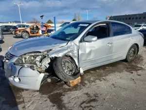 Nissan Altima BASE 2.5L 4 2011