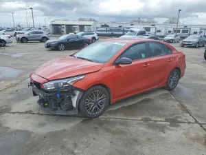 Kia Cerato / Forte / K3 GT LINE 2 L 4 2024
