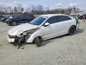 Kia K5 2.5L 4 2025