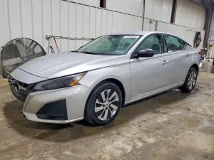 Nissan Altima S 2.5L 4 2024
