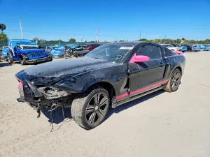 Ford Mustang 3.7L 6 2014