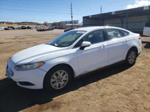 Ford Fusion S 2.5L 4 2013