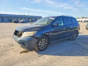 Nissan Pathfinder S 3.5L 6 2014