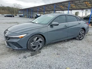 Hyundai Elantra 2.0L 4 2025