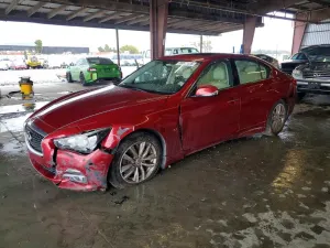 Infiniti Q50 3.7L 6 2014