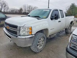 Chevrolet Silverado 1500 K2500 HEAVY DUTY LT 6.0L 8 2013