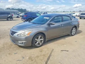 Nissan Altima 2.5L 4 2015