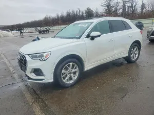 Audi Q3 2.0L 4 2024