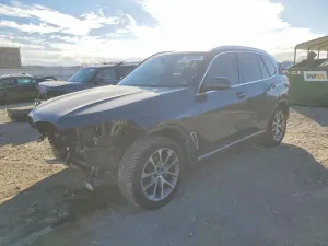BMW X5 3.0L 6 2021