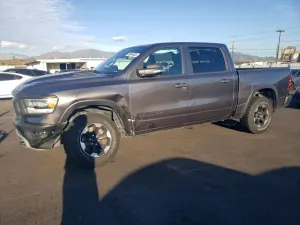 RAM 1500 5.7L 8 2021