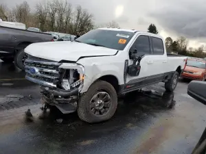 Ford F-350 SUPER DUTY 6.7L 8 2025