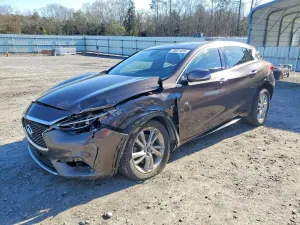 Infiniti QX30 BASE 2.0L 4 2017