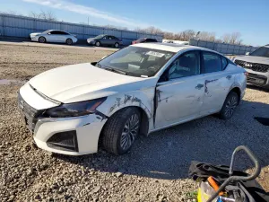 Nissan Altima SV 2.5L 4 2023