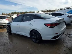 Nissan Sentra SR 2.0L 4 2025