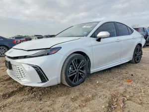 Toyota Camry XSE 2.5L 4 2025