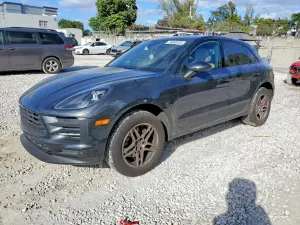 Porsche Macan 2.0L 4 2020