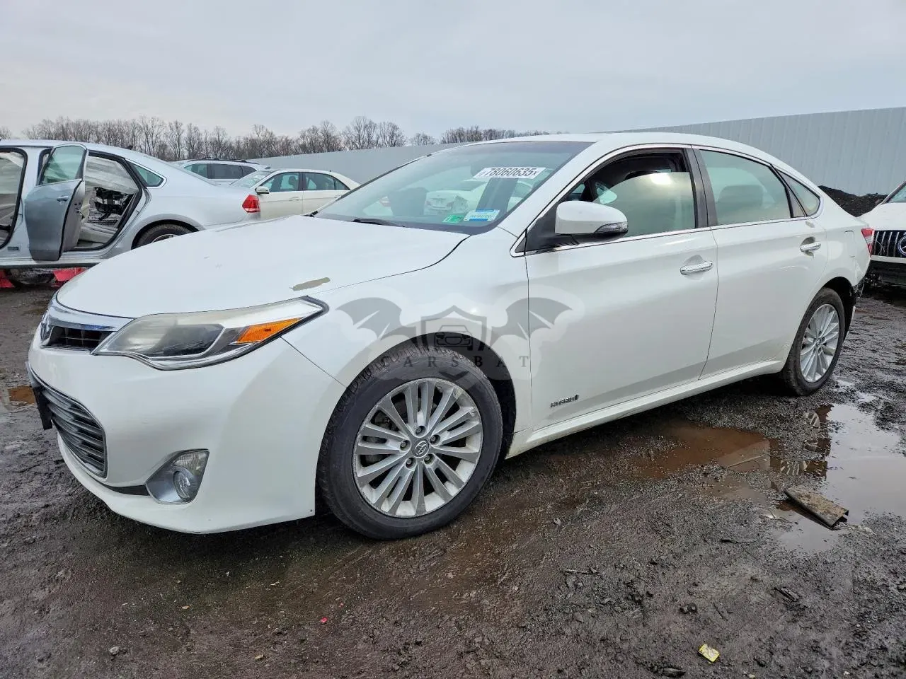 Toyota Avalon HYBRID 2.5L 4 2015