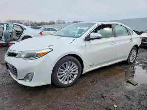 Toyota Avalon HYBRID 2.5L 4 2015