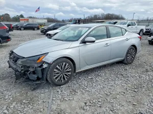 Nissan Altima SV 2.5L 4 2023
