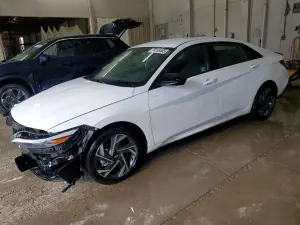 Hyundai Elantra SEL SPORT 2.0L 4 2025