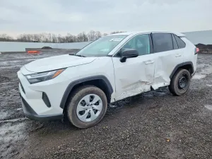 Toyota Rav4 LE 2.5L 4 2025