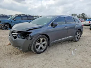 Toyota Venza LE 3.5L 6 2013