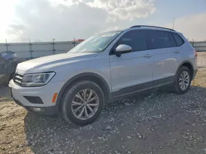Volkswagen Tiguan S 2.0L 4 2018