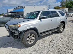 Toyota 4Runner SR5 4.0L 6 2015