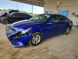 Hyundai Elantra SE 2.0L 4 2023