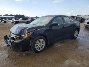 Nissan Sentra 2.0L 4 2025