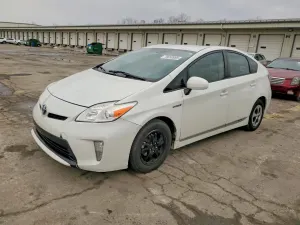 Toyota Prius 1.8L 4 2015