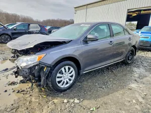 Toyota Camry L 2.5L 4 2014