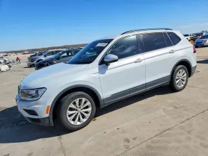 Volkswagen Tiguan S 2.0L 4 2018