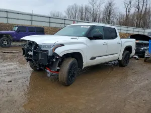 Toyota Tundra CREWMAX LIMITED 3.4L 6 2024