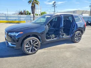 Volvo XC90 2.0L 4 2025