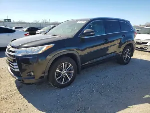 Toyota Highlander 3.5L 6 2017