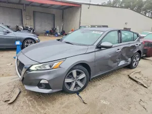 Nissan Altima 2.5L 4 2019