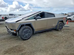 Tesla Cybertruck 2025