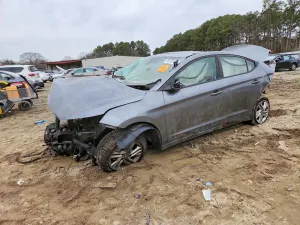 Hyundai Elantra 2.0L 4 2019