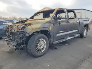 Toyota Tundra 3.4L 6 2025